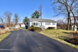 177 Nutwood Ave, Schenectady, NY 12304