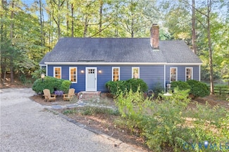 1102 Sunview Ct, North Chesterfield, VA 23235