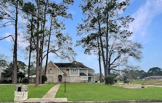 17439 Fairway Oaks Dr, Spring, TX 77379