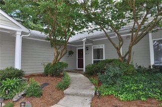 1077 Sardis Cove Dr, Charlotte, NC 28270