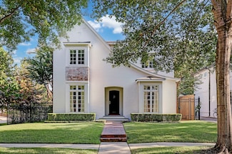 3001 Robinhood St, Houston, TX 77005