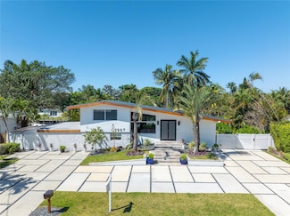 2607 Sugarloaf Ln, Fort Lauderdale, FL 33312