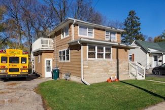 521 E Wilson St Unit A, Batavia, IL 60510