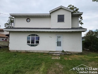 955 Knodt Rd, Essexville, MI 48732