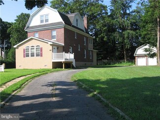 626 Burmont Rd, Drexel Hill, PA 19026