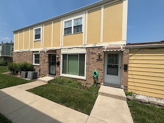 20124 Oak Ln, Lynwood, IL 60411