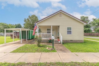 700 E South Main St, Dexter, MO 63841