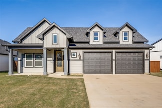 745 River Oak Way, Lake Dallas, TX 75065