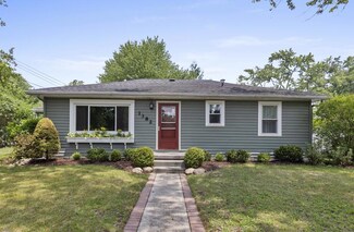 1382 Whitmore Ave NW, Grand Rapids, MI 49504