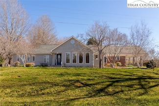 379 Woodhaven Rd, North Wilkesboro, NC 28659