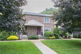 111 Smith Ave Unit 7, Greenville, RI 02828