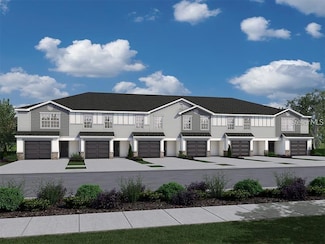 2750 Walden Town Cir, Plant City, FL 33566