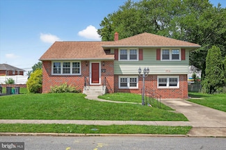 3541 Swiftwater Ln, Brookhaven, PA 19015