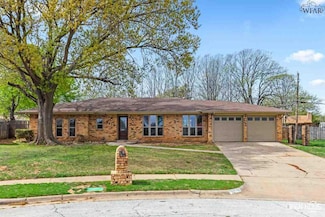 5415 Page Dr, Wichita Falls, TX 76306