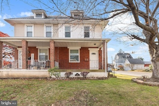 130 N Diamond St, Clifton Heights, PA 19018