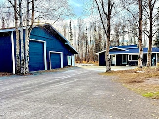 4886 E Alder Dr, Wasilla, AK 99654