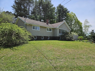 11 Jill St, Lewiston, ME 04240