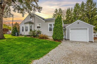 103 Walnut St, Clyde, OH 43410