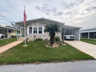 38202 Woodgate Ln, Zephyrhills, FL 33542