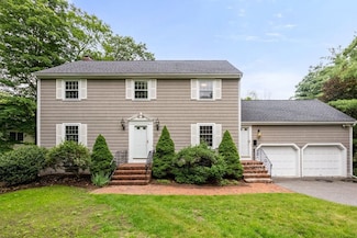 55 Park Ave, Wellesley Hills, MA 02481