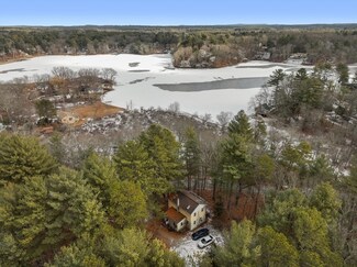 69 Populatic St, Franklin, MA 02038
