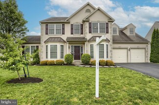 277 Sweetwater Dr, Palmyra, PA 17078