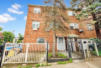 4392 Carpenter Ave, Bronx, NY 10466