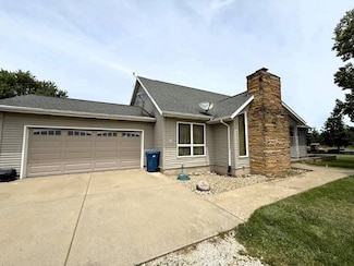 7755 Tolan Rd, Pleasant Plains, IL 62677