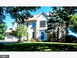 32 Kinglet Dr S, Plainsboro, NJ 08536