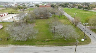 139 Allen Dr, Portland, TX 78374