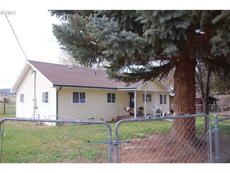 607 Jefferson St, Fossil, OR 97830