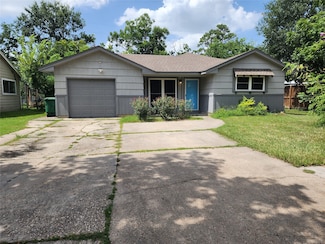 7127 Willowtex Dr, Humble, TX 77396