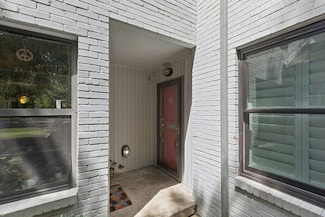 4949 N Hall St, Dallas, TX 75235