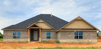 8651 Oak Tree Cir, Guthrie, OK 73044