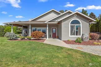 102 View Ridge Cir, Wenatchee, WA 98801