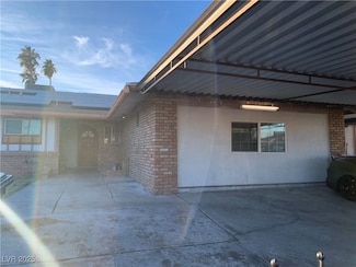 35 Jade Cir, Las Vegas, NV 89106