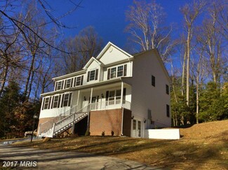 9952 Cliffton Dr, Newburg, MD 20664