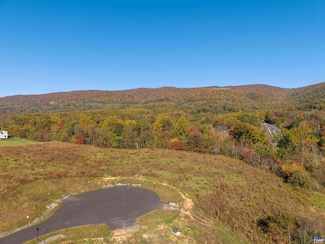 3B Goodloe Ln, Afton, VA 22920