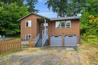 2867 Sunlight Dr, Clinton, WA 98236