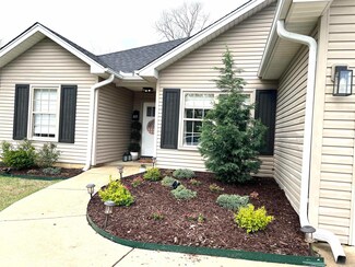 815 W Ashley St, Benton, AR 72015