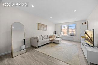 759 E 10th St Unit 7H, Brooklyn, NY 11230