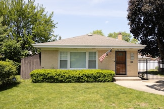 5940 W 88th Place, Oak Lawn, IL 60453