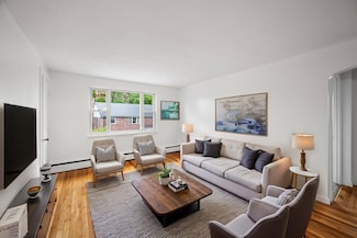 58 Aldrich Rd Unit B, Watertown, MA 02472