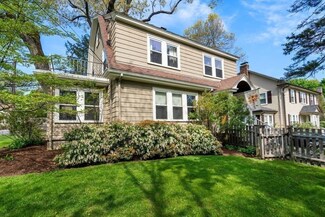215 Melrose St, Auburndale, MA 02466