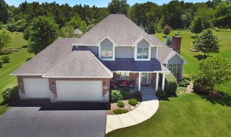 325 Valley Way, Burlington, IL 60109