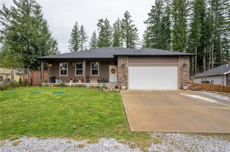6268 Azure Way, Maple Falls, WA 98266
