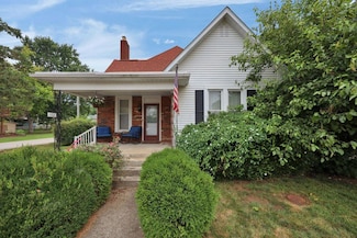 1102 Columbus St, Harrisburg, OH 43126