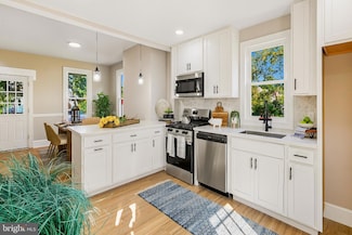 153 Maple St, Clayton, NJ 08312