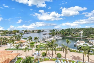 1325 Snell Isle Blvd NE Unit 505, Saint Petersburg, FL 33704