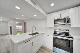 10805 NW 7th St Unit 3-14, Miami, FL 33172